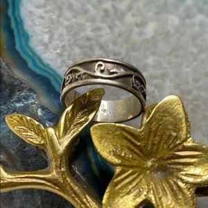 Sterling Silver Embellished vine band ring